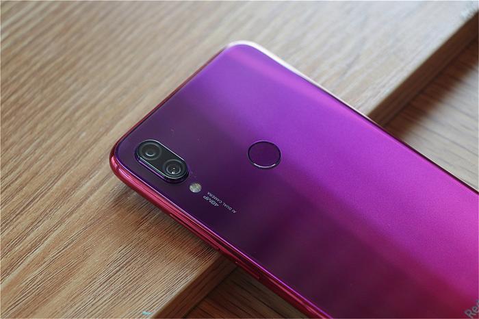 雷军放大招:红米Note7夜景秒杀友商旗舰,但有一缺点