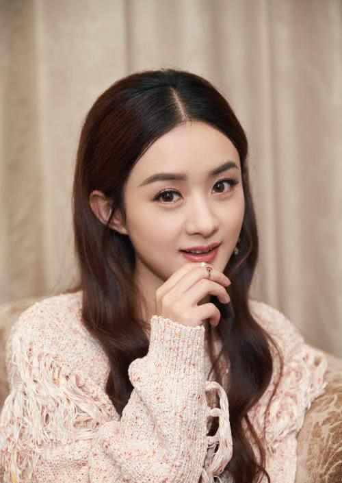 那些穿毛衣很美的女星, 你最中意谁?