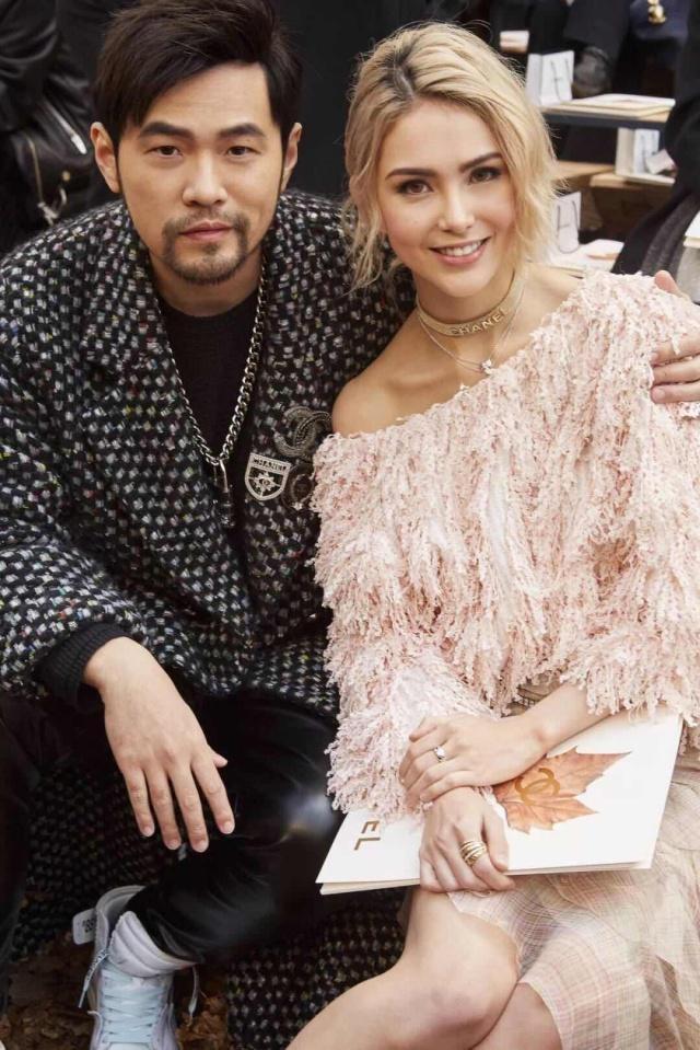 原来关晓彤15岁就喜欢鹿晗，童话般的爱情，早已是命中注定