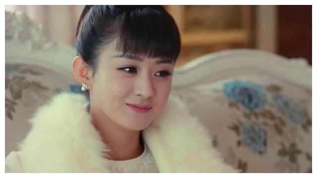 赵丽颖家人照曝光，弟弟和爸爸太像，网友感慨：一家都是高颜值！