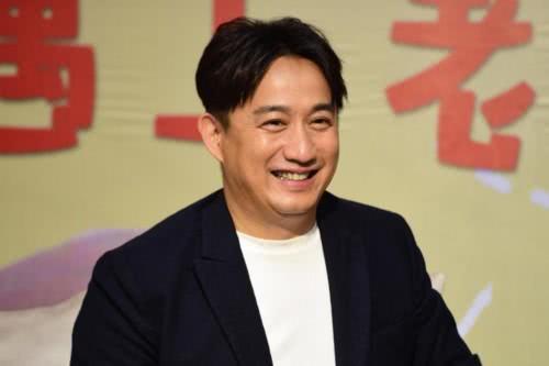 黄磊含泪说出不再唱歌的原因，何炅和谢娜听后都哭了