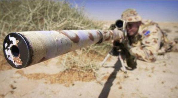 狙击手射击时，最怕在狙击镜里看见这，让人冷汗直流