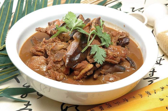 小鸡炖蘑菇：品读东北人难忘的味道！