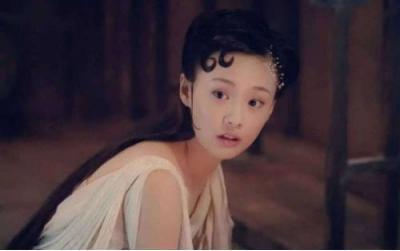 郑爽道歉，成长的苦痛，不等于全世界的包容