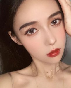 ​不再做小公主！这款“人鱼之水”钻石口红了解下：叫我女王大人