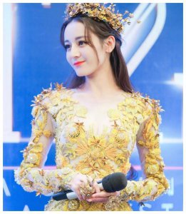 ​细品前七位金鹰女神，发现两个致胜关键，第八位莫非是她？