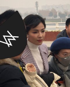 ​组图：网曝刘涛登央视小春晚郑州分会场 低温穿凉鞋彩排超敬业