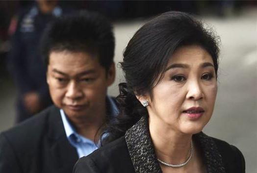 泰国前总理英拉最失态的几个瞬间，与奥巴马对眼那张很“暧昧”！