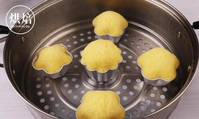 不用打发超省心，教你10分钟搞定古早马拉糕，“蒸”的好吃！