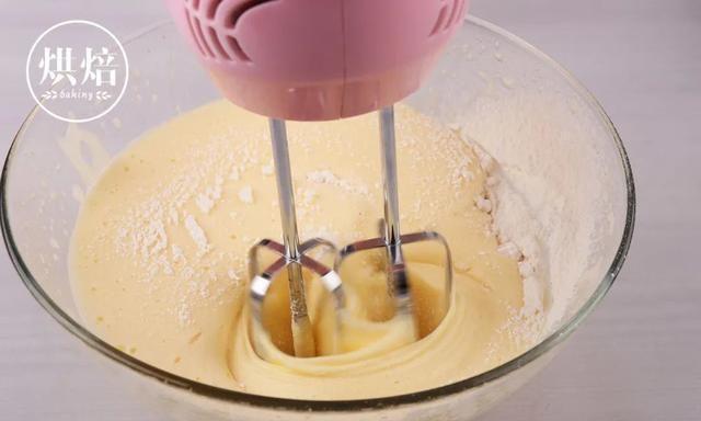 不用打发超省心，教你10分钟搞定古早马拉糕，“蒸”的好吃！