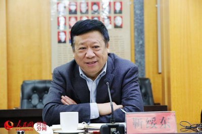 ​部级老虎首被批高价售书法，有高官落马后天价书法秒变30元