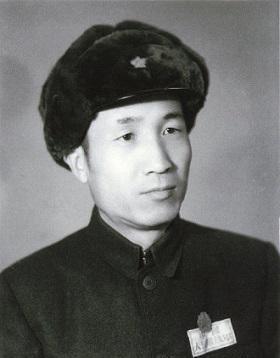 他是潜伏大陆的大陆特工, 31年不敢公开身份, 去世时留下6字遗言