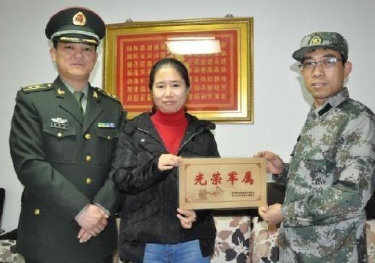 我国退伍军人的“光荣牌”应挂哪？有两点注意事项，可别挂错了