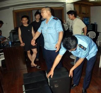 ​笔趣阁等盗版网站猖狂搬运，这位起点大神曾哭诉：就两千人看正版