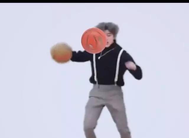 不能忍！蔡徐坤已给B站发律师函维权！鬼畜视频点击量高到吓人！