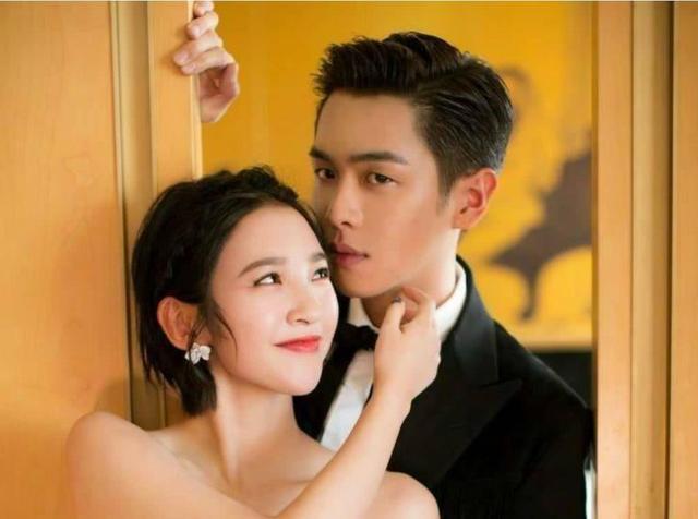 父亲私生活混乱，四婚娶90后小妈，张若昀爱情顺利却少了亲情