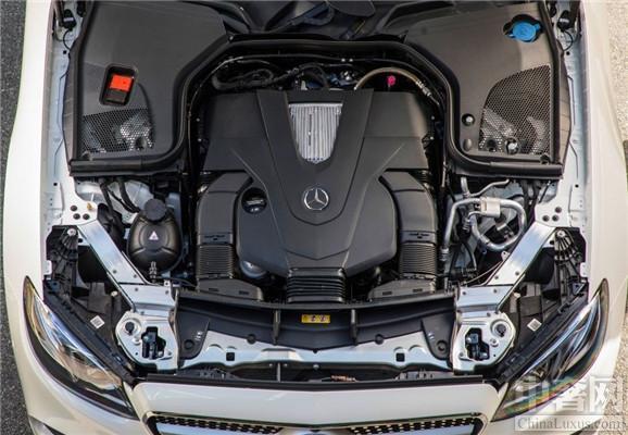 奔驰E400 4Matic敞篷车 豪华和经典的缩影