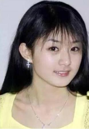 赵丽颖早年照片没藏住真实颜值,也是赵丽颖最不愿意看到的照片