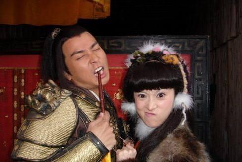 金巧巧的5个“公主”形象,孔雀公主最惊艳,亮点却在图3