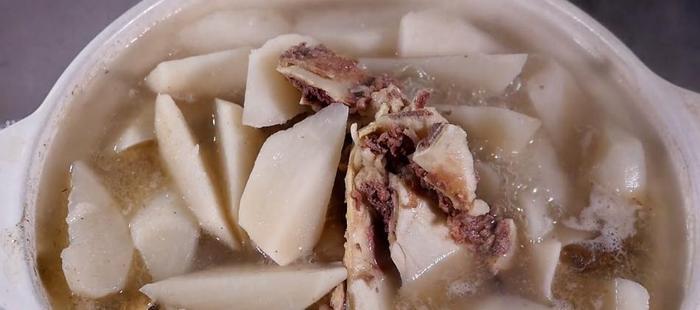 牛骨汤最忌讳放什么香料？