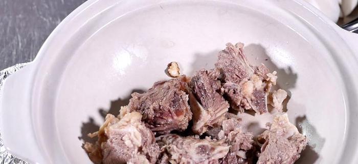 牛骨汤最忌讳放什么香料？