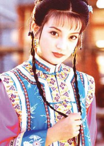 ​赵薇在红毯上“丝袜腿”火了，42岁还能如此白嫩，最少女的阔太！