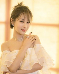 ​杨紫最美的七个瞬间，太撩人，每张都适合做壁纸