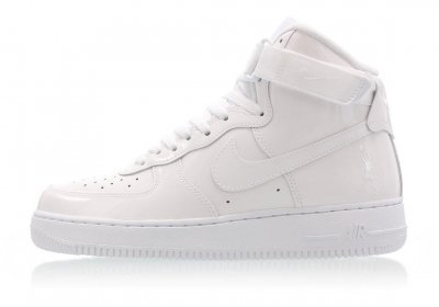 ​“怒吼天尊”和他标志性的 Air Force 1 High 要回归了