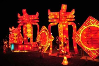 ​河南过年时好玩的地方全在这里，灯盏、庙会，你最喜欢哪个？