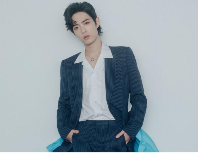 28岁肖战全球颜值第六，中国第一，被知名作家喊话：素颜来比一比