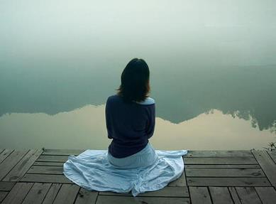 出差刚到家，老公急不可耐，门外异响，我感觉事情不对劲