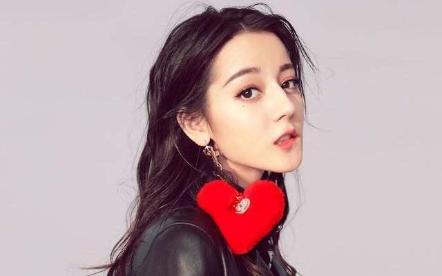 迪亚热巴生日，众星纷纷祝福，只有他最了解热巴！