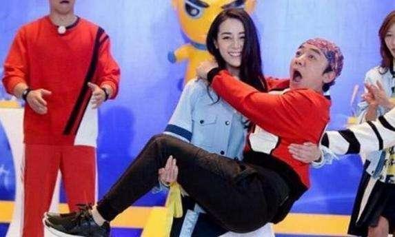 迪亚热巴生日，众星纷纷祝福，只有他最了解热巴！