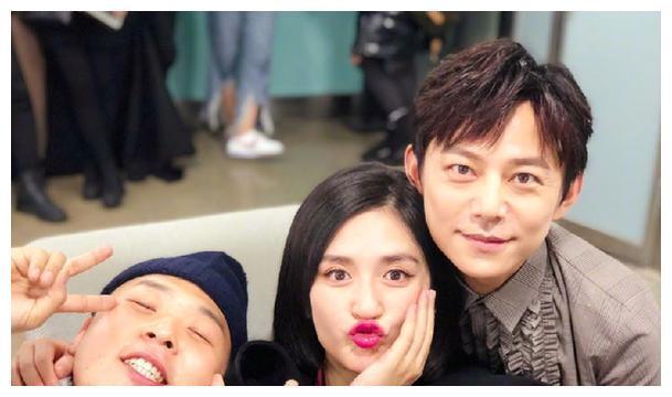 谢娜、杨幂孕照美成仙，昆凌最少女，唯有她最接地气