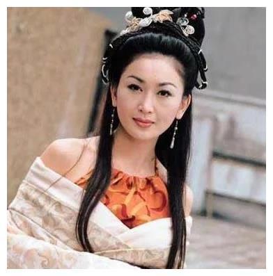 那些拍古装剧漏肚兜的女星,张柏芝惊艳,最美还是她