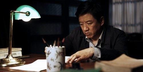 出道多年的他，低调生活钻研演技，儿子也很优秀真是人生赢家啊