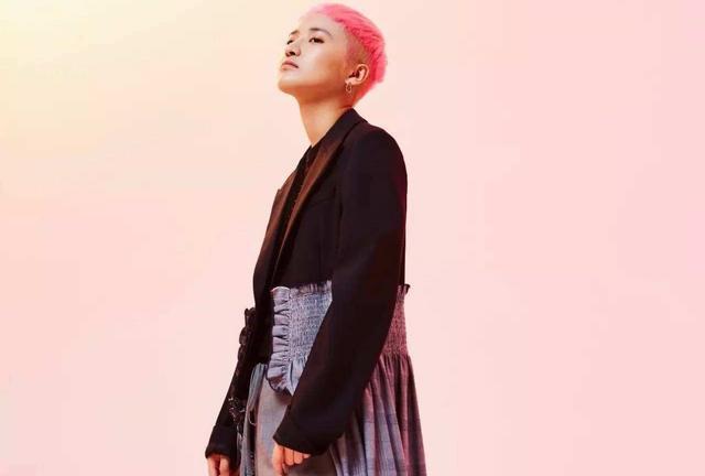 因奶茶千金被认识，坚持了四年音乐，如今蒋瑶佳如何成功归来