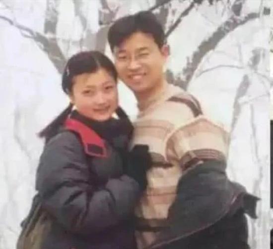 曾与王迅相伴十余载，后因对方出轨被抛弃，如今被曝因癌症去世