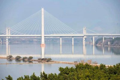 ​不卖票、不发货、没旅客，这样的铁路小站其实很重要！