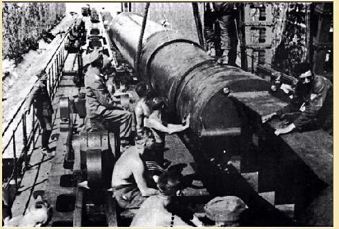 毁天灭地—德国巨炮，炮管直径容纳四个成年人，需2000人操作它