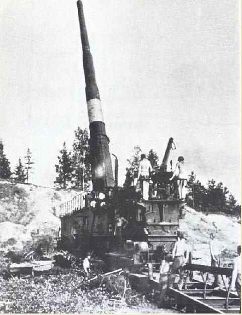 毁天灭地—德国巨炮，炮管直径容纳四个成年人，需2000人操作它