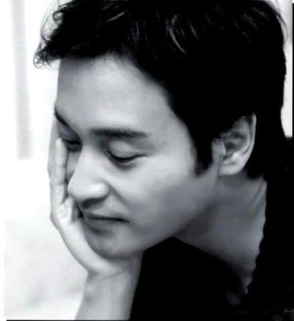 21年相守15年追思, 唐鹤德与张国荣一样, 都是感情“吝啬”者