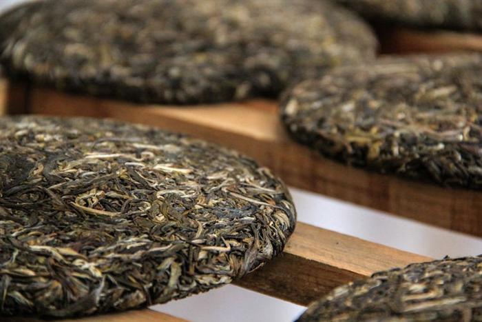 生活资讯：简单几步教你如何用茶刀为自己沏上一杯好茶！