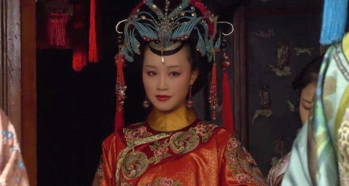 甄嬛传: 果郡王连娶2妻, 大醉宿浣碧的屋里, 2人“圆房”了吗?