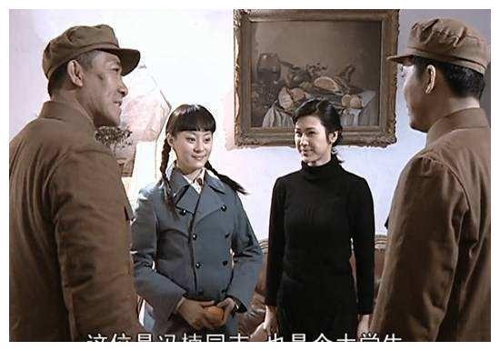 亮剑：孔捷告密李云龙出轨，田雨的这句回答，让人不禁潸然泪下！