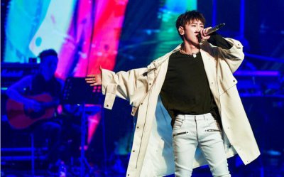 ​魏巡长沙演唱会哽咽感恩夺冠舞台 好兄弟王梓宁惊喜现身