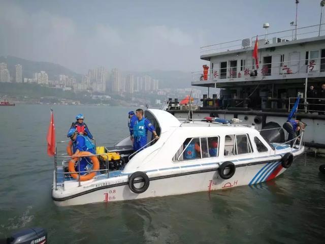 重庆万州公交车事件丨坐过站的女乘客 却让整车人错过一生