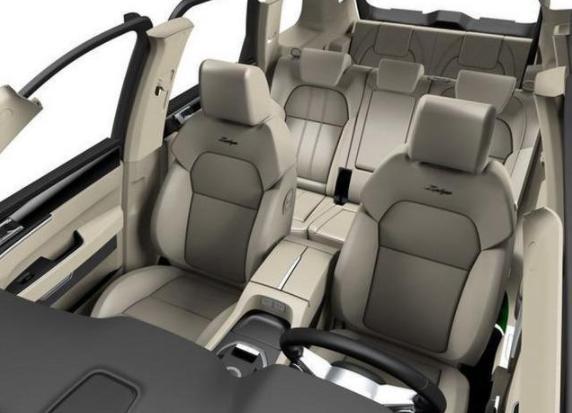 众泰T800谍照曝光!扭矩达350Nm,并非山寨路虎揽胜