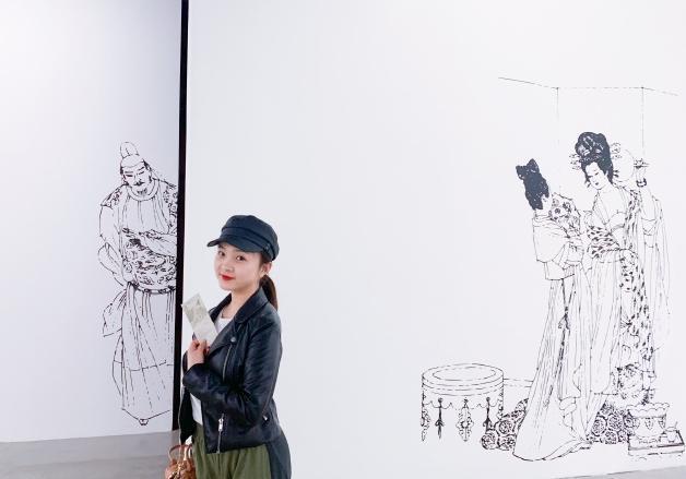 林妙可罕晒近照，穿着时尚网红范足！这次终于有了20岁女孩的模样