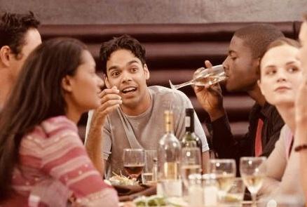 城府深的人说话有一个特点，观点性的东西他们一般表达不会明确